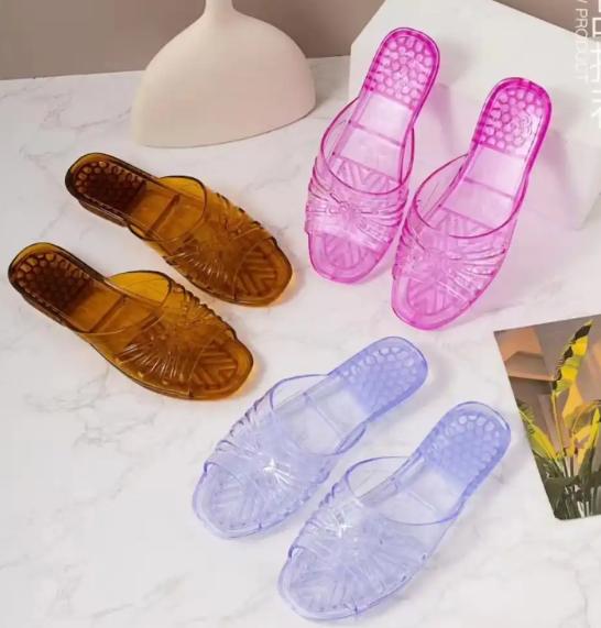 1752562518591683.jpg PVC透明注塑料.jpg